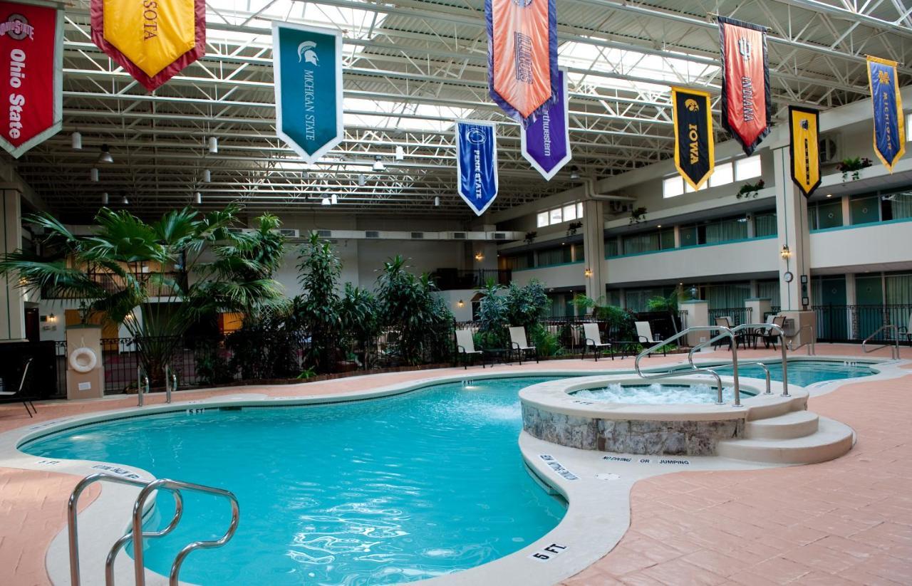 Ramada By Wyndham State College Hotel & Conference Center Exterior photo